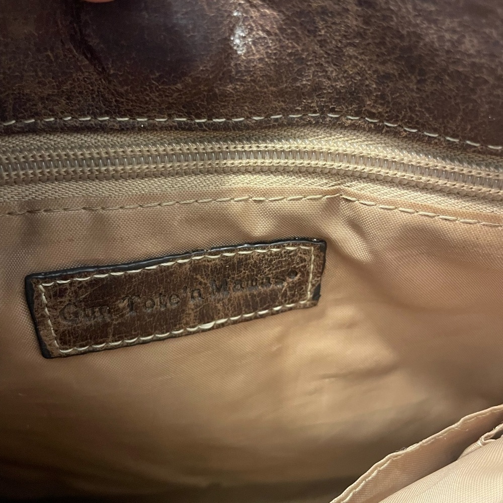 Brown Leather Gun Tote ‘n’ Mamas Crossbody Bag - Picture 5 of 5